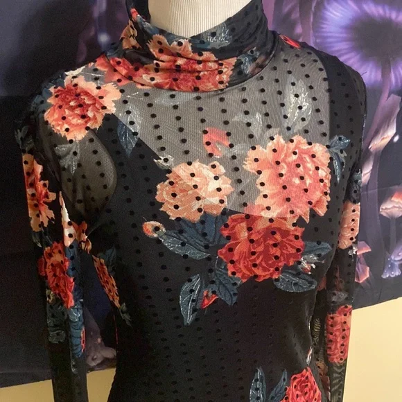 Planet gold sheer floral mid length dress size small - Picture 2 of 6